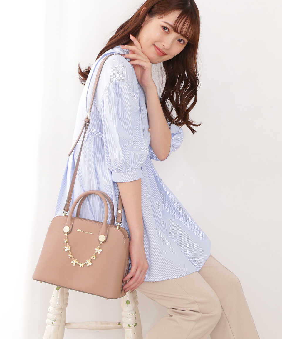 バッグ チャーム 花の人気商品 通販 価格比較 価格 Com