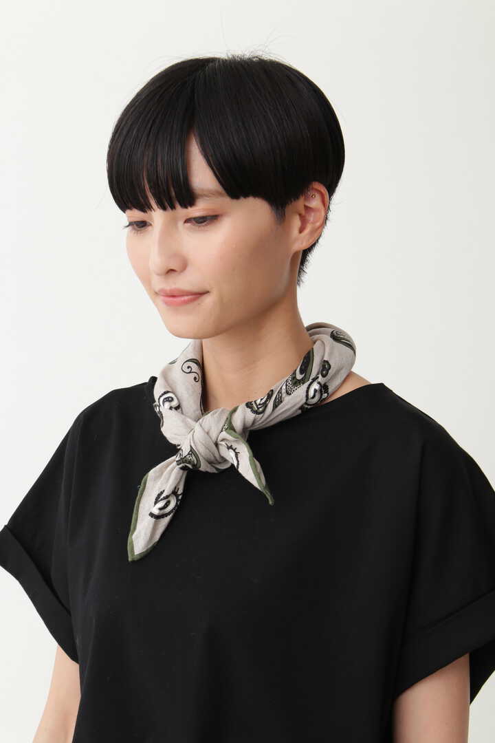 LARGE SQUARE SCARF