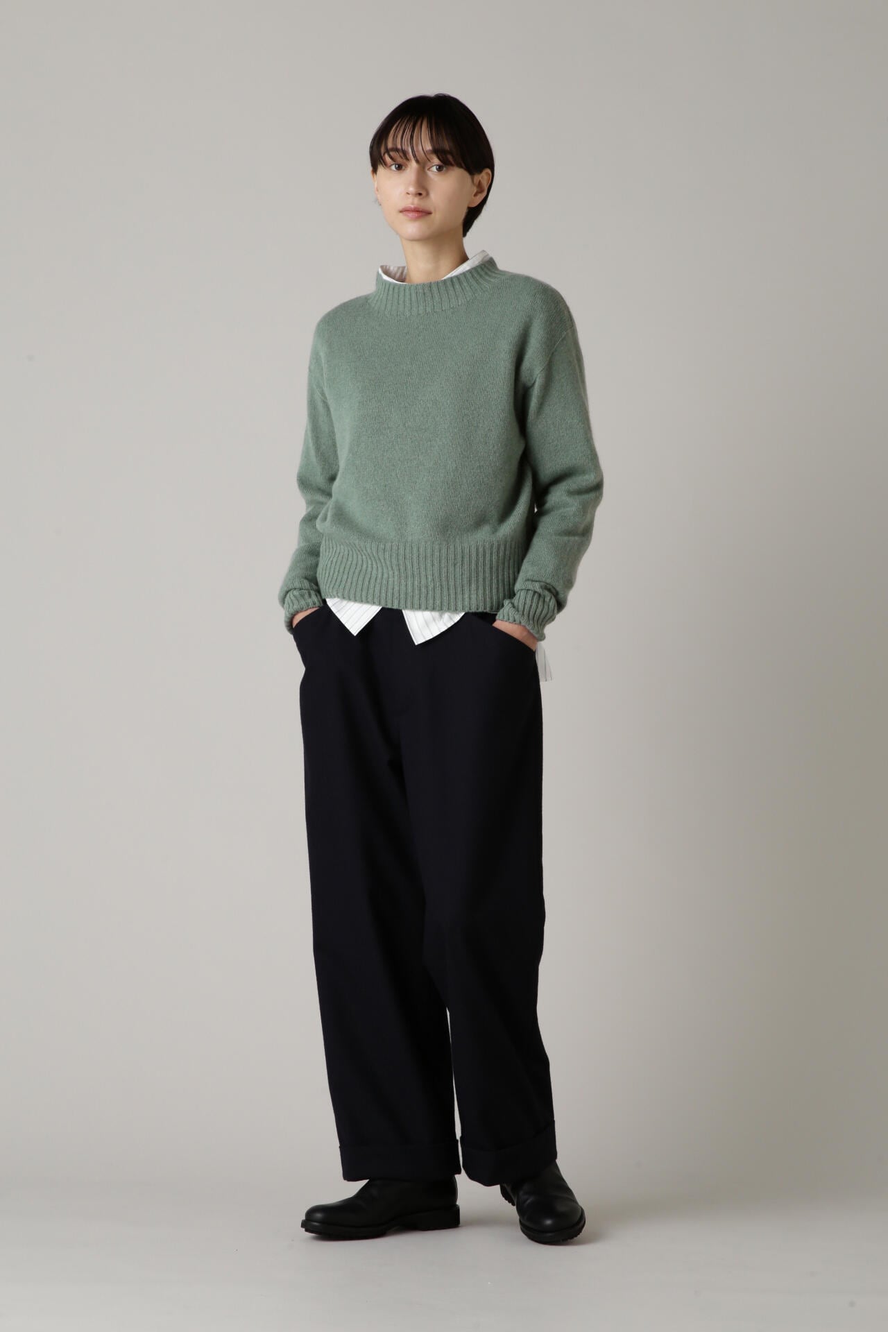 MARGARET HOWELL】LINENブレンドWOOLスラックス パンツ-