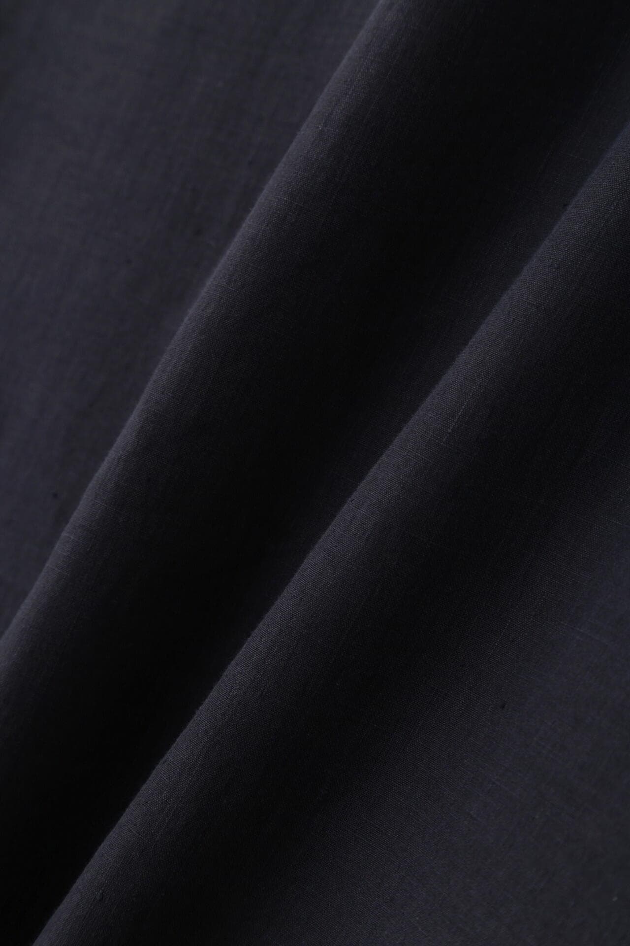 DENSE FINE LINEN POPLIN11