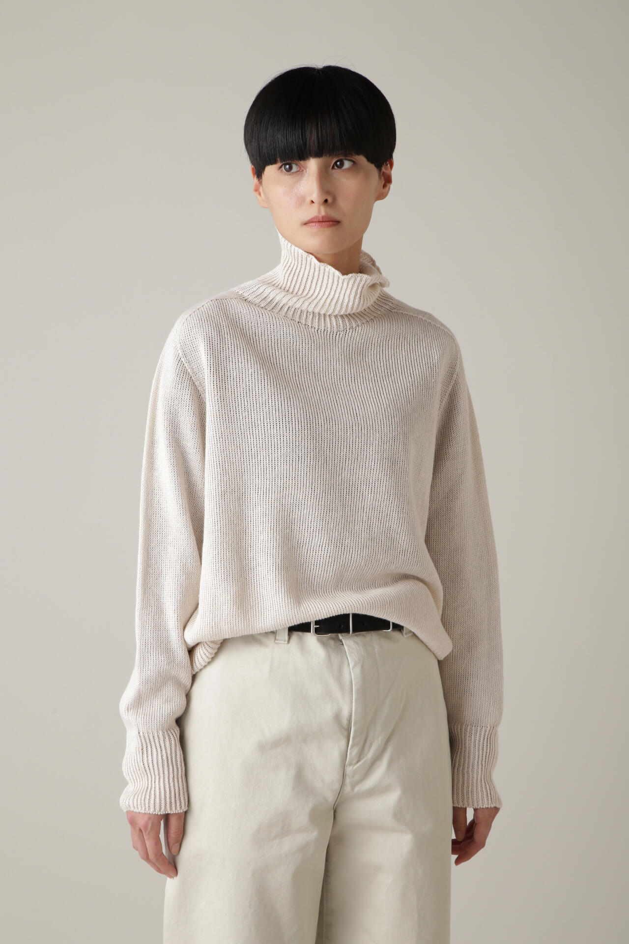 MARGARET HOWEL WIDE ROLL NECK ロールネックニットトップス - ニット