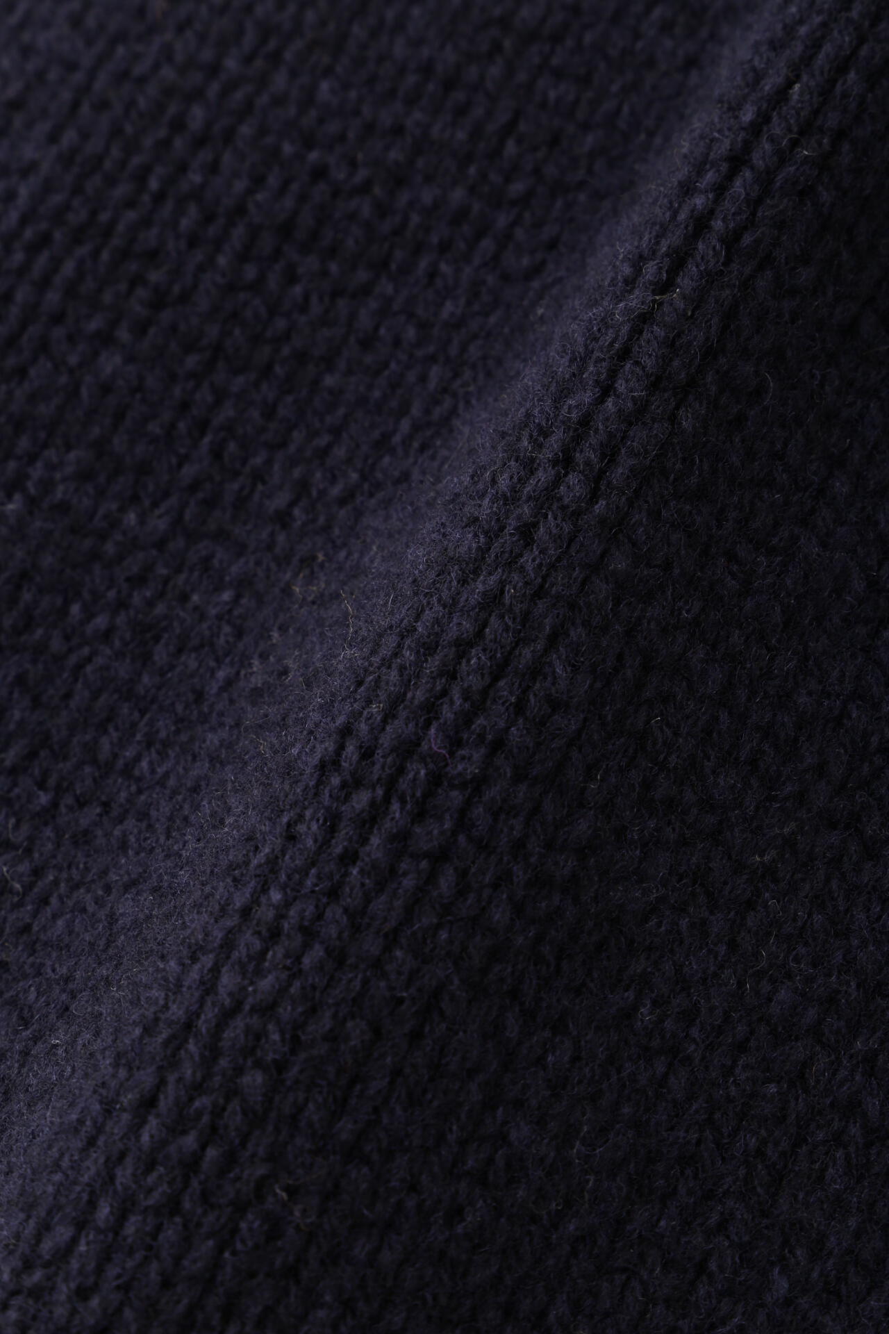 IRREGULAR SPUN WOOL9
