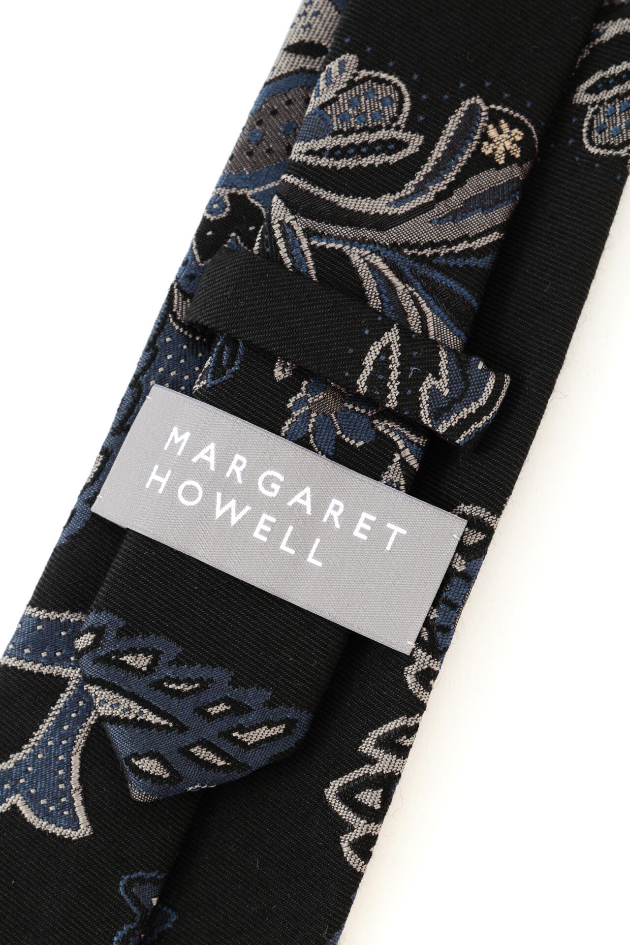 OVERSIZED FLORAL TIE9