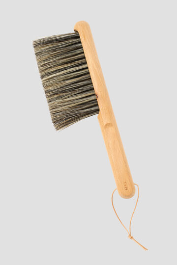 TURNER & HARPER BRUSH WITH STRING_042
