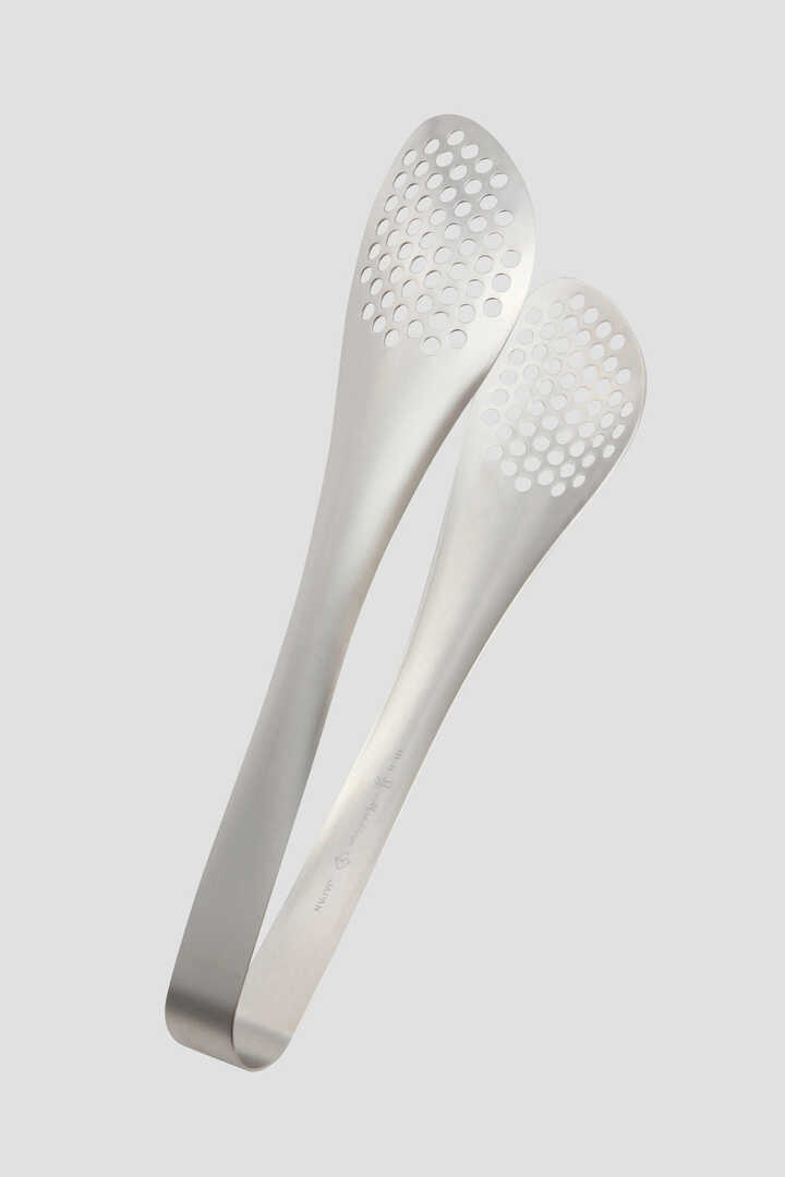 SORI YANAGI TONGS WITH HOLES1