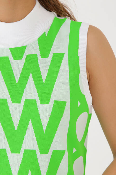 リピートロゴ スリーブレス モックネック ニット ワンピース (WOMENS SPORT)