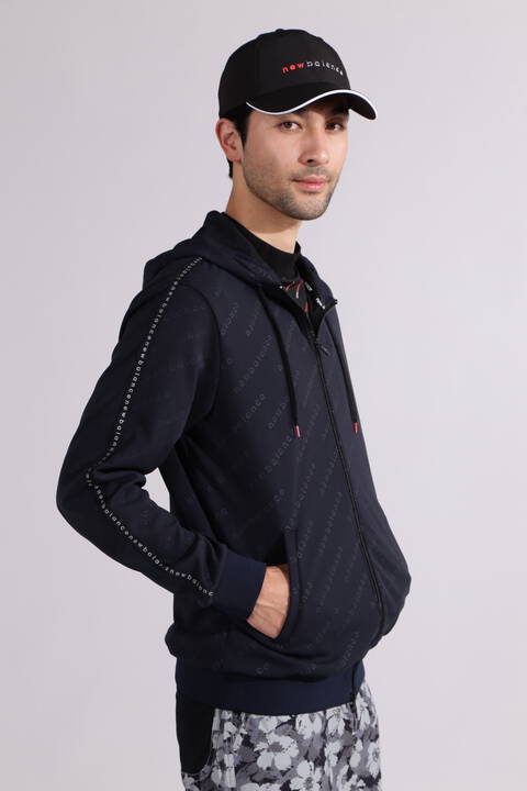 【直営店舗限定】バイアスロゴ スウェット フルジップ フーディー (MENS)