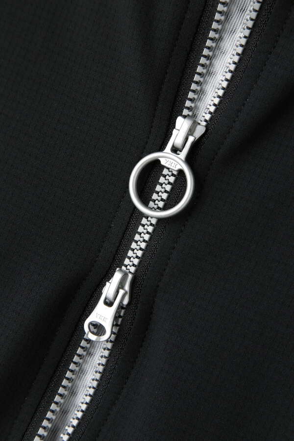 【直営店舗限定】後中心ボックスプリーツ フルジップ フーディー (WOMENS)