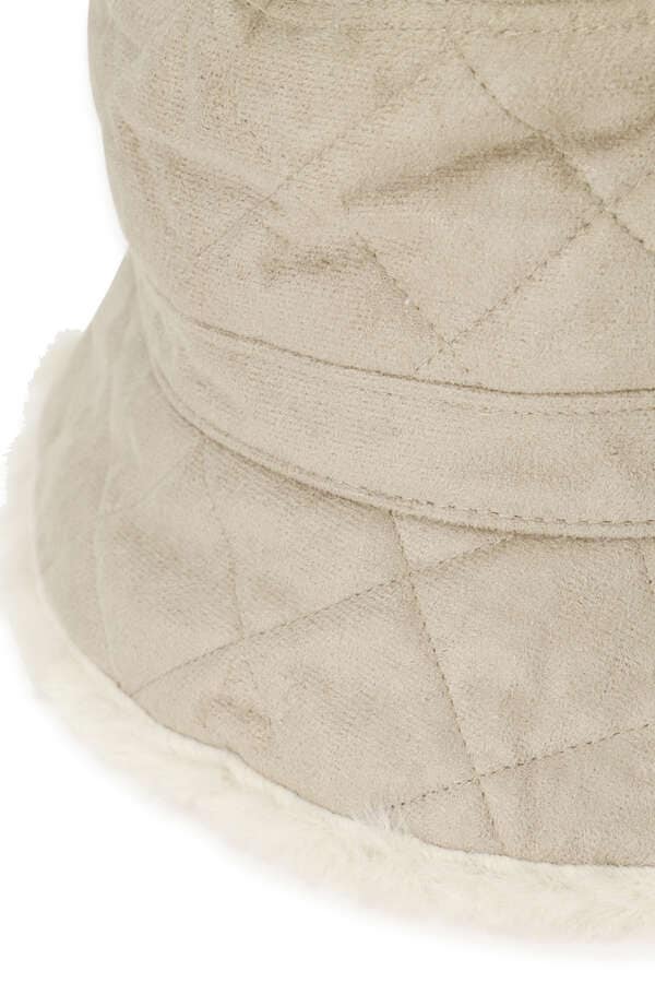 ＱＵＩＬＴＥＤ　ＢＵＣＫＥＴ　ＨＡＴ