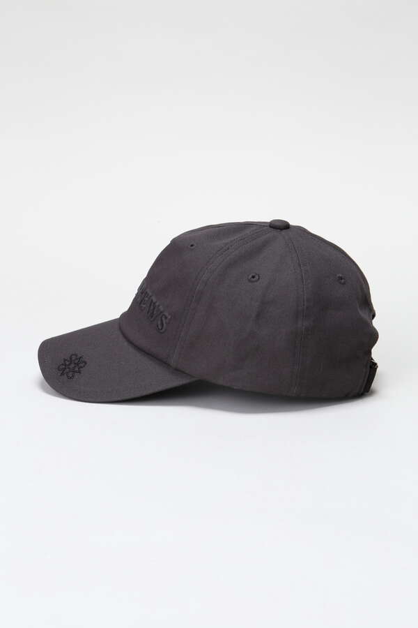 ツイルロゴエンボス箔プリントキャップ (UNISEX)