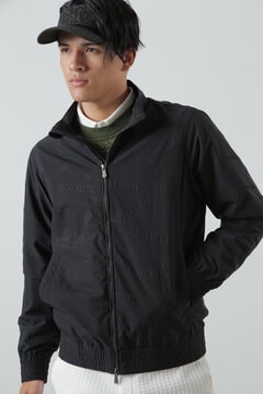 ロゴバックエンボスストレッチブルゾン (MENS)