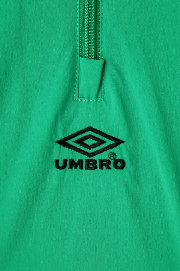 【NBB WEEKEND】UMBRO コラボハーフジップ ピステジャケット (UNISEX)