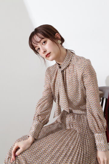 最高の品質のトップスブラウス・シャツ | JILLSTUART (ジル スチュアート) Official Homepage