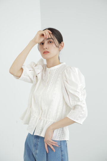 【先行予約 5月上旬-中旬入荷予定】シュリンクエンブロイダリーブラウス