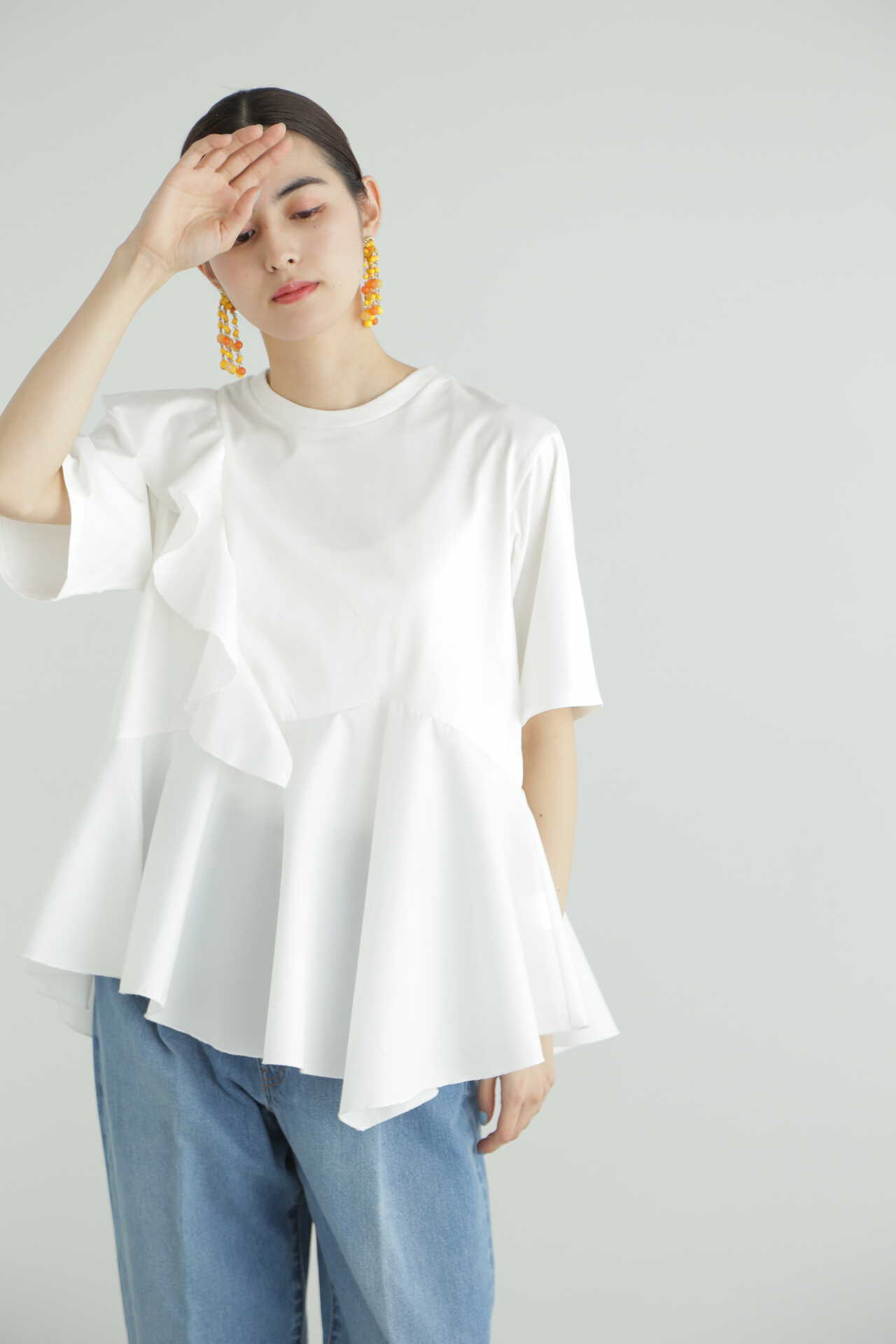 《 再入荷 》ラッフルデザイントップス