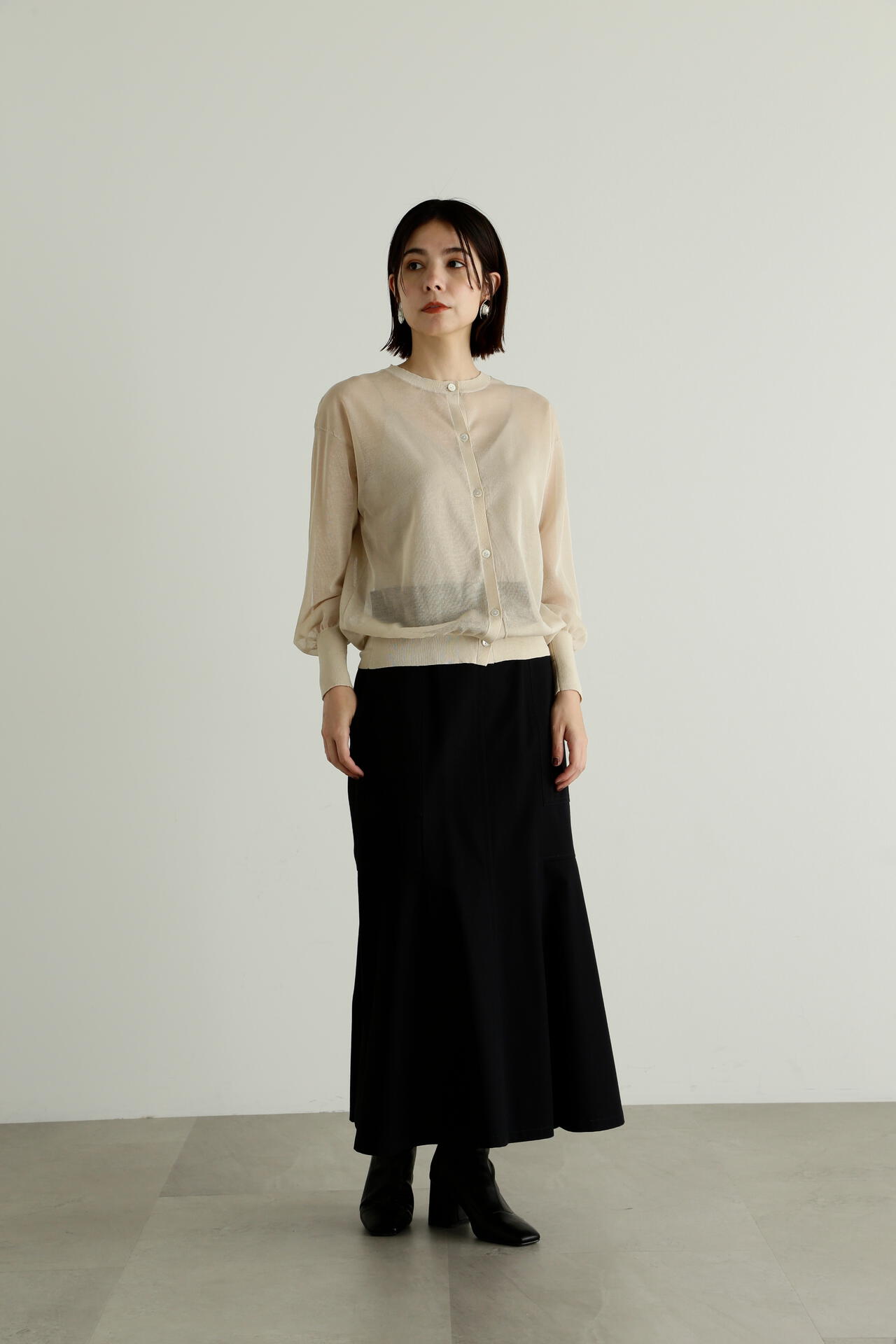 《 再入荷 》シアークルーネックカーディガン