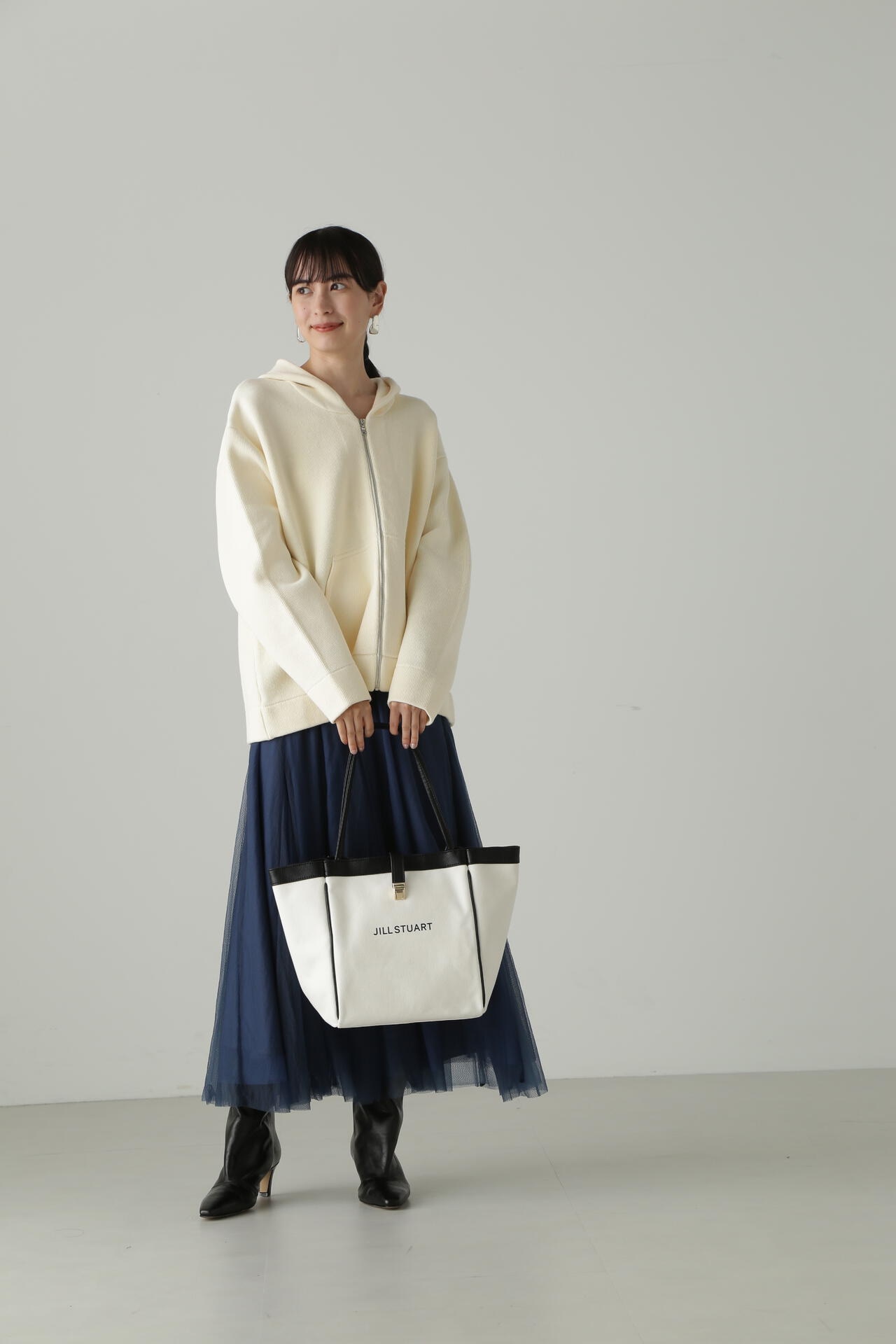 フォールドロゴラージトートバッグ | JILL STUART | JILL STUART