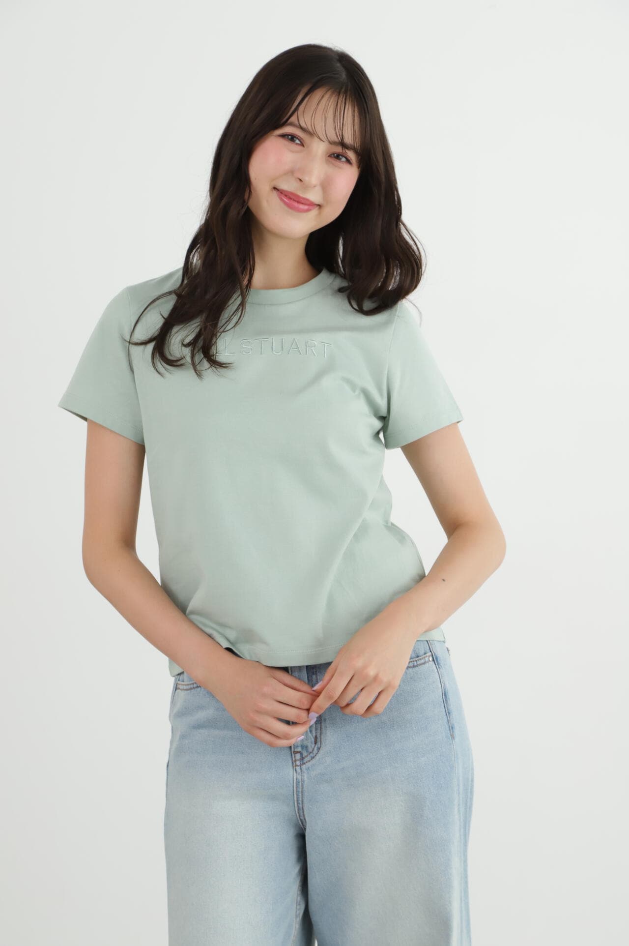 JILLエンブロイダリーTシャツ | JILL STUART | JILL STUART （ジル スチュアート） Official Homepage