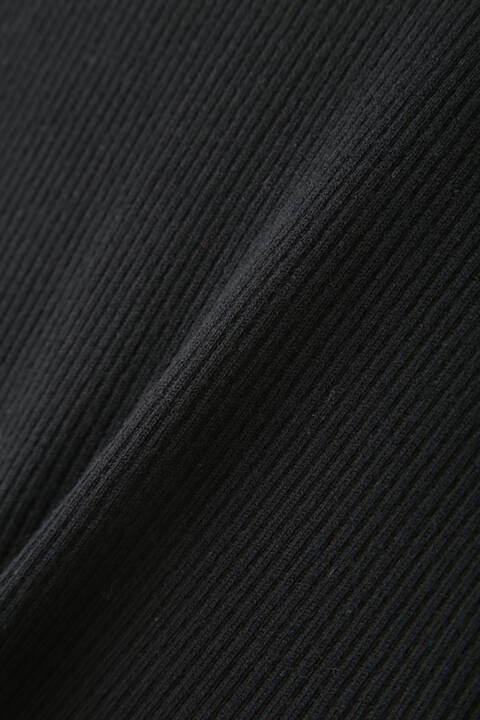 ベーシックタートルニット