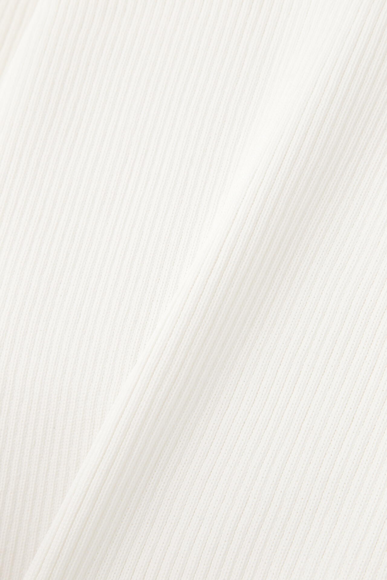 ラッフルスリーブニット