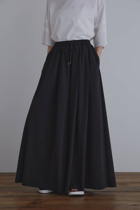 【一部予約】 5月中旬-下旬 入荷予定《LE PHIL》コンパクトポンチパンツ