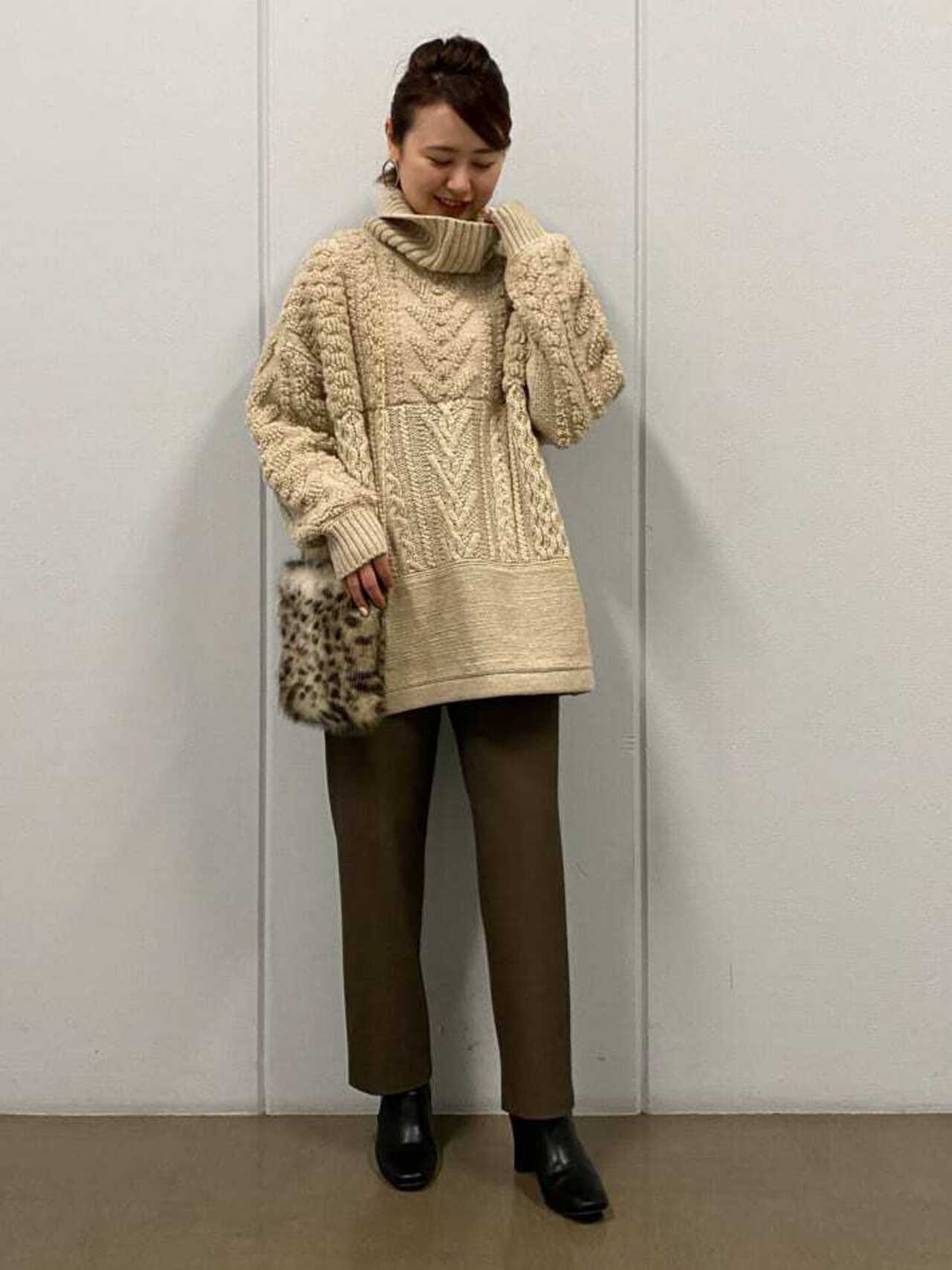 裏起毛スリムテーパードパンツ