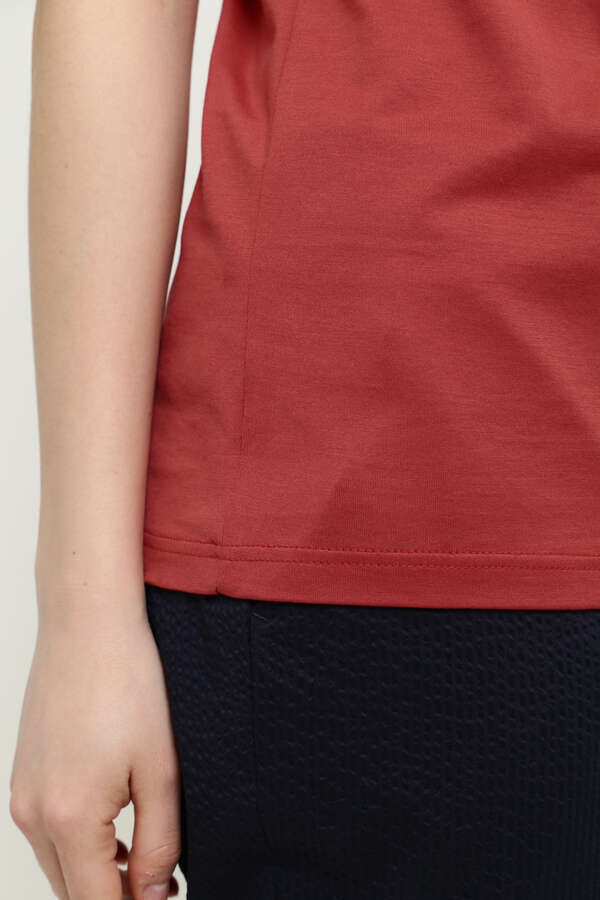 WOMEN’S Q82 CLASSIC
