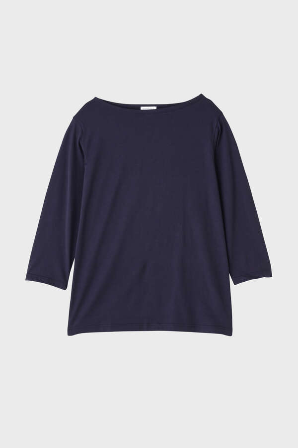 WOMEN’S Q82 BOAT NECK