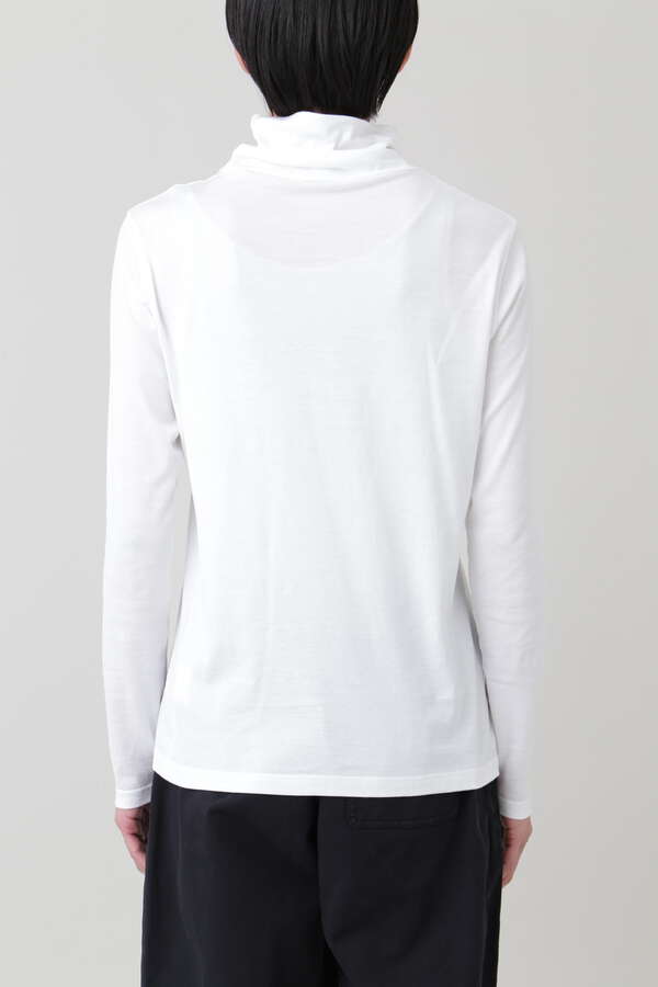 WOMEN’S Q82 ROLL NECK