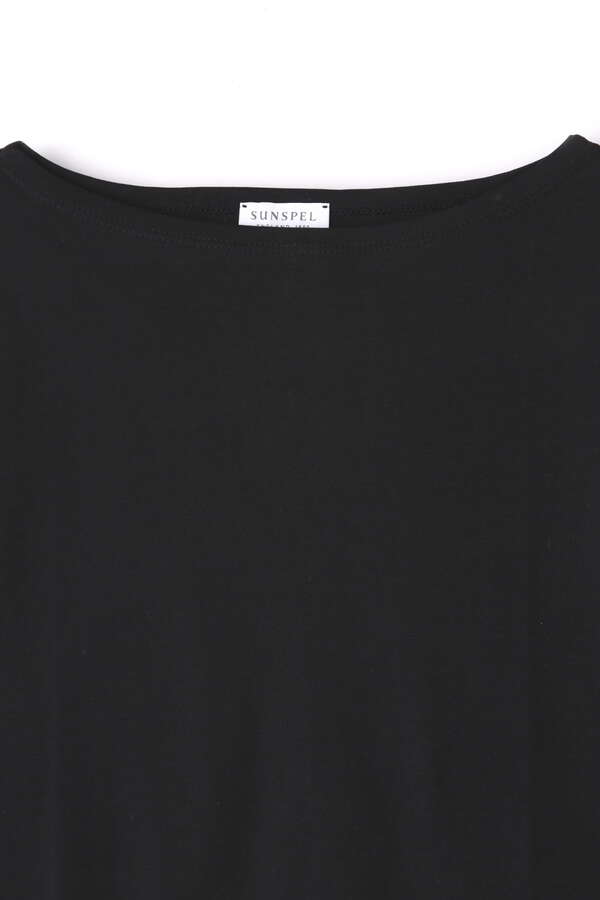 WOMEN’S Q82 BOAT NECK