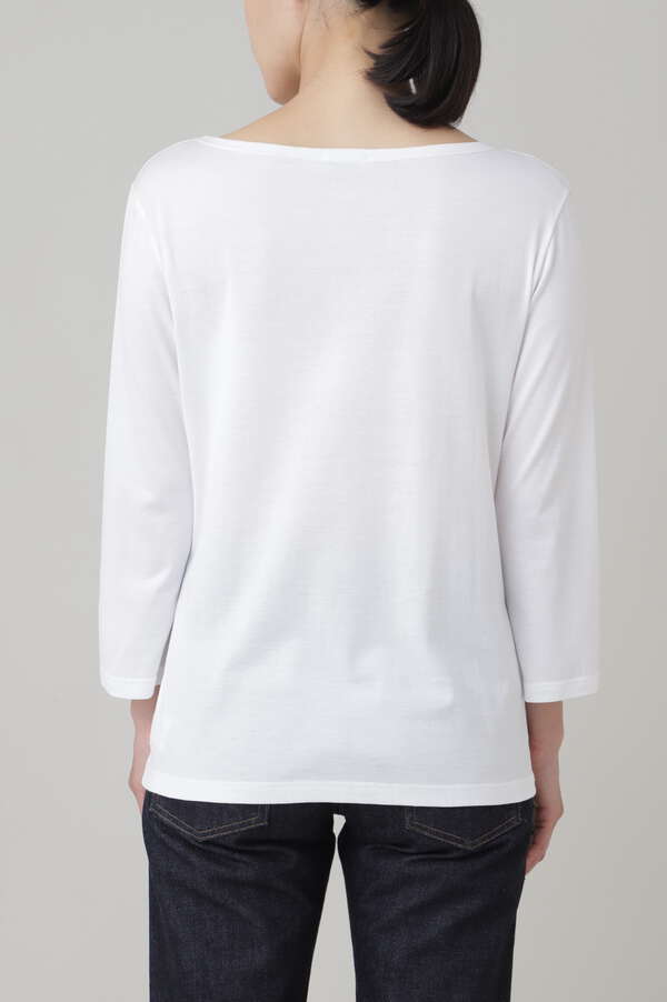 WOMEN’S Q82 BOAT NECK