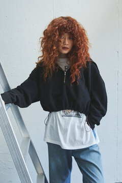 【先行予約 10月上旬-10月中旬入荷予定】フード付きジップトレーナー