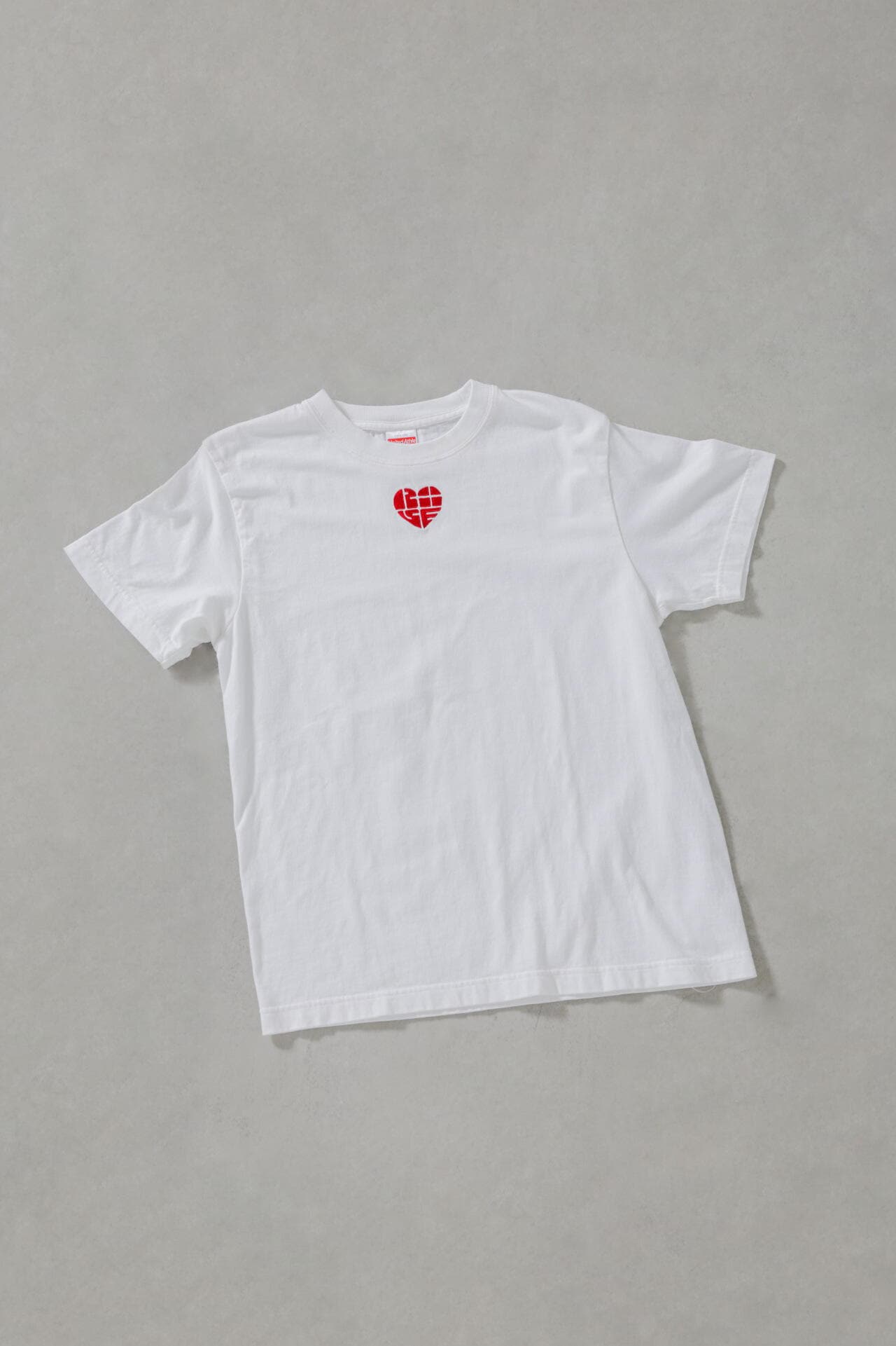 ROSE HEART Tシャツ