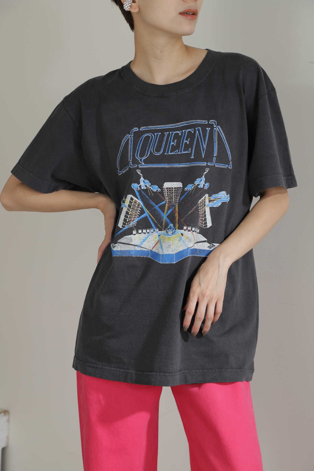 QUEENプリントTシャツ