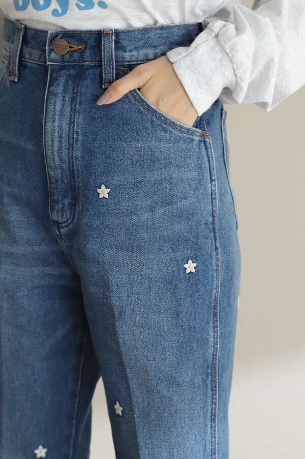 デニムパンツ