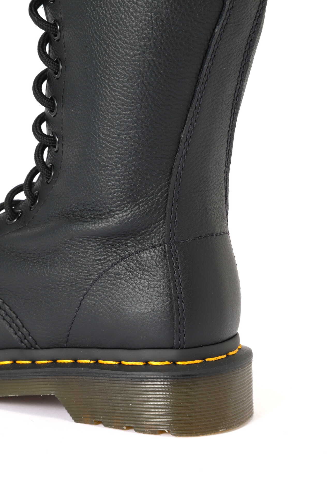 Dr.Martens】AUDRICK 20 ホールブーツ (ブラック) | 【公式通販