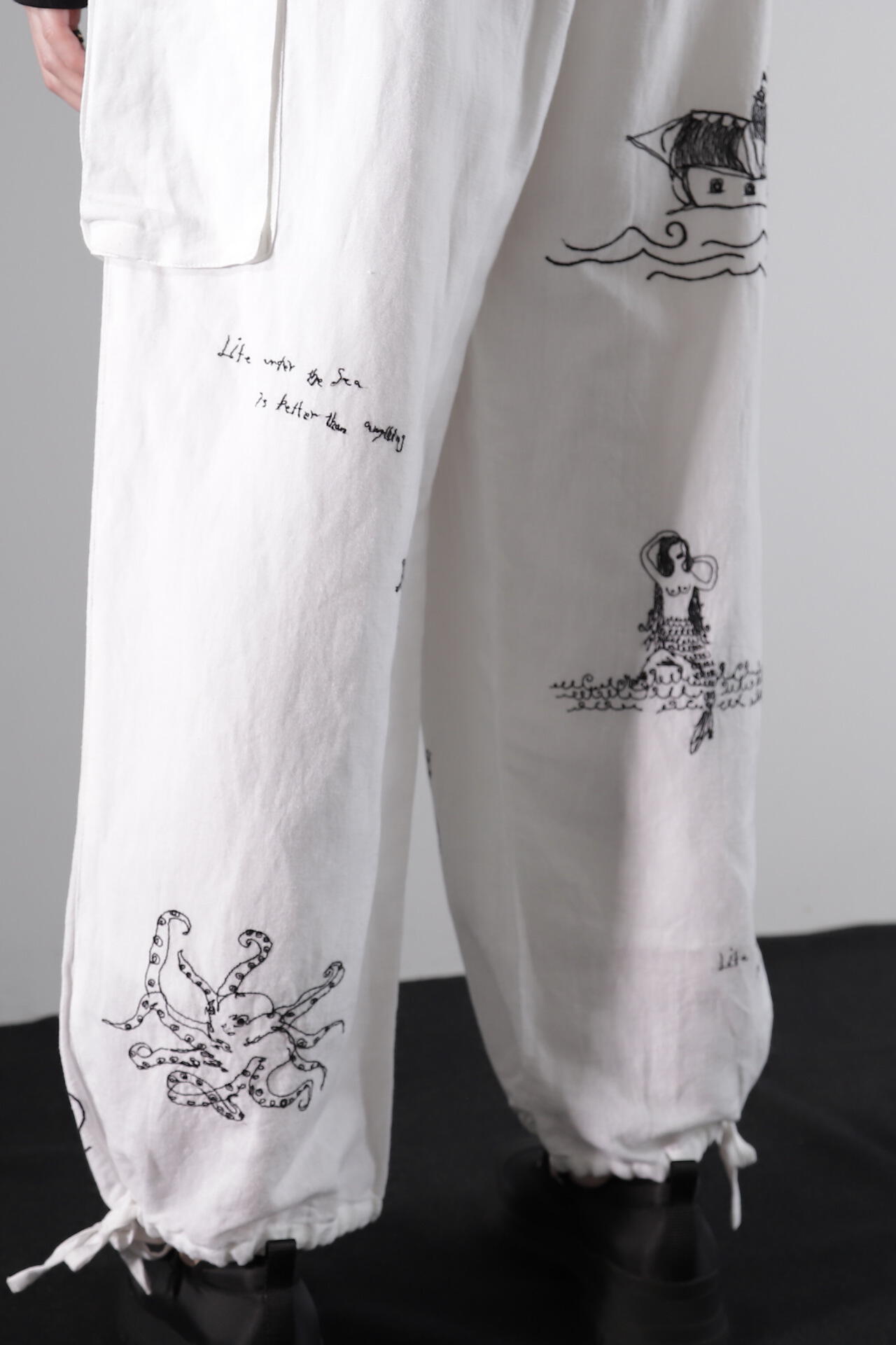 INDIA IS BEAUTIFUL カーゴパンツ