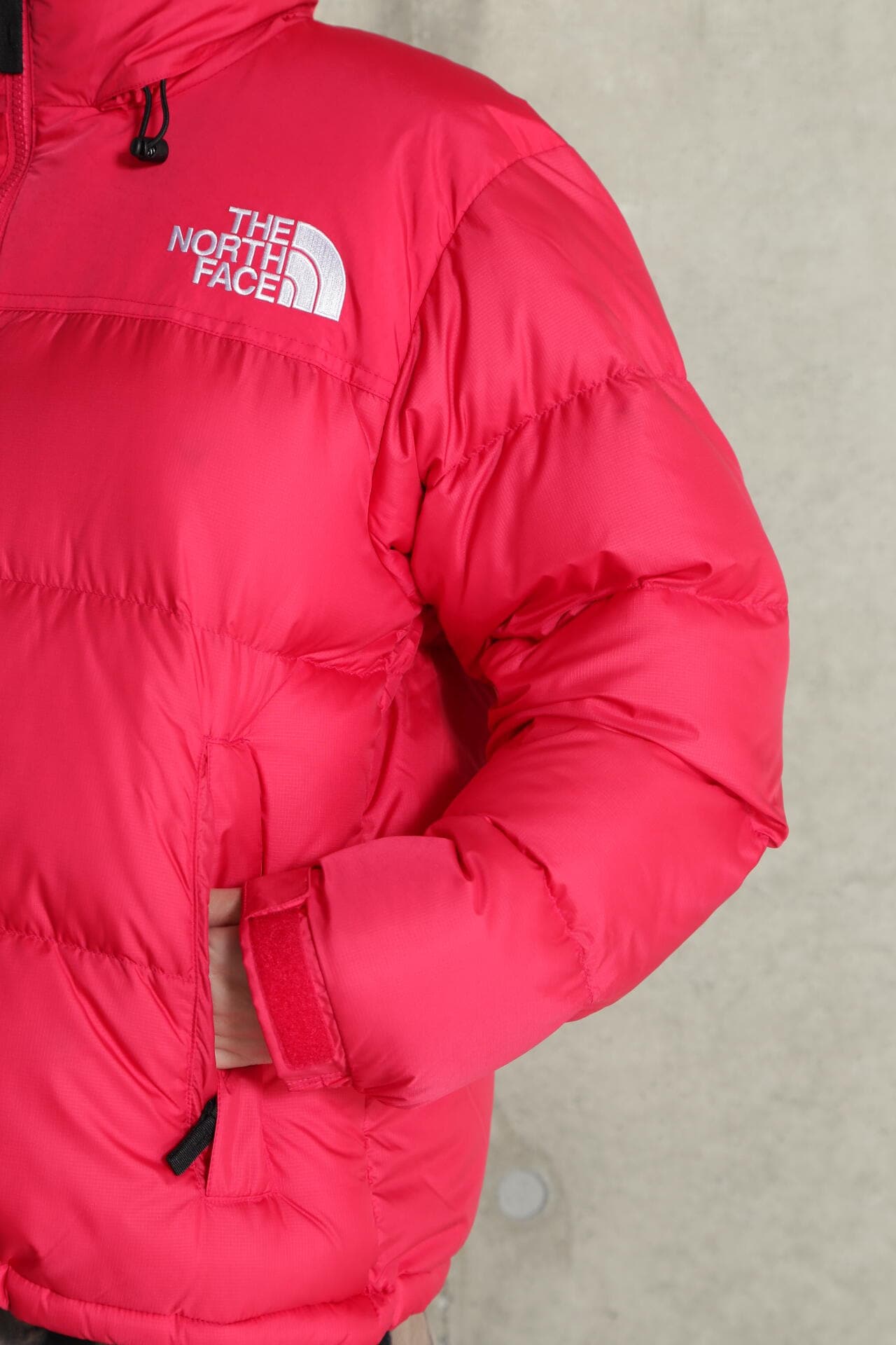 THE NORTH FACE】ショートヌプシジャケット (ブラック・レッド) | 【公式通販】レディースファッションのROSE BUD ONLINE  STORE