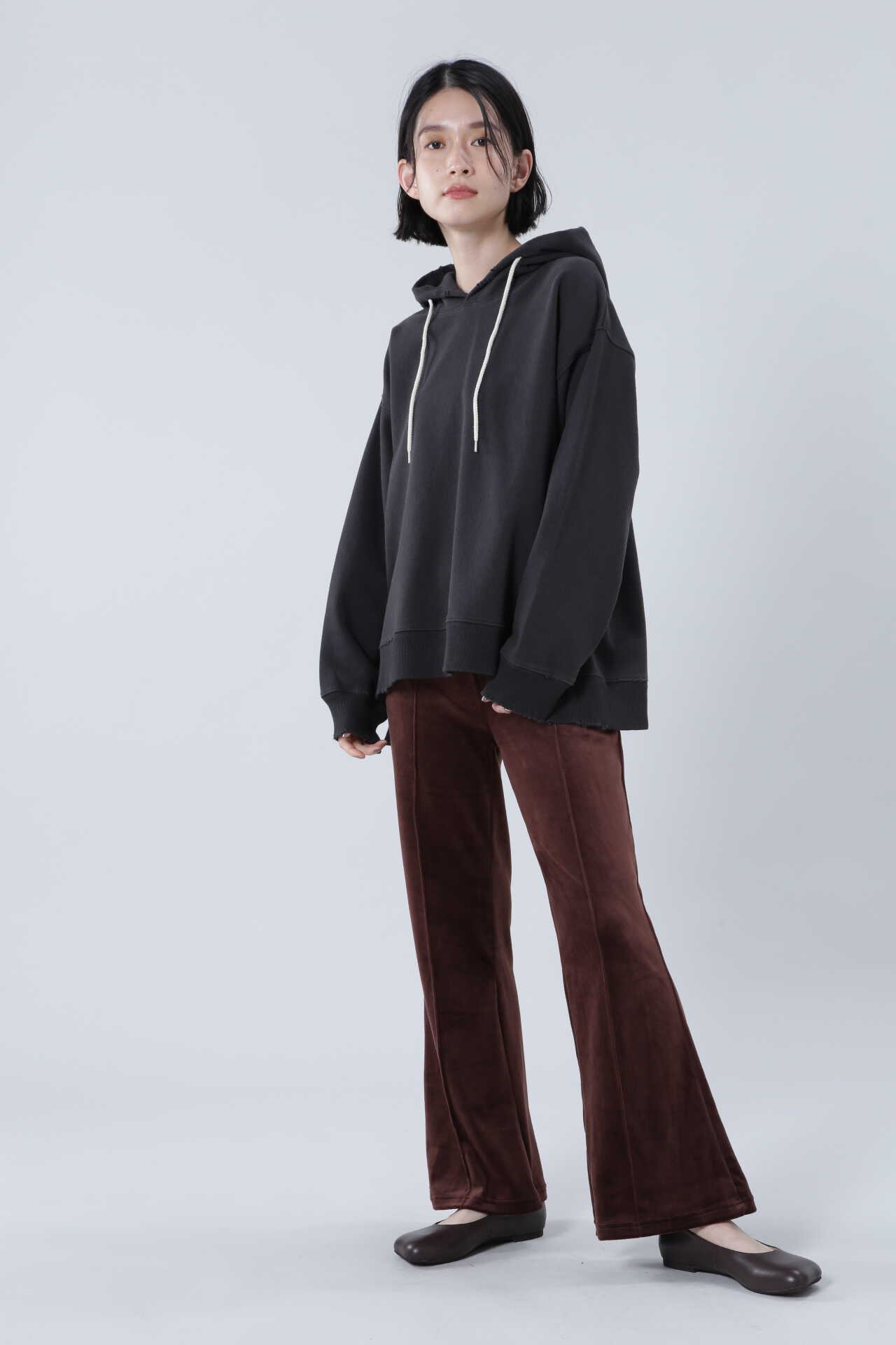 kinema ベロアフレアパンツ Mサイズ ブラック ベロアフレアパンツ