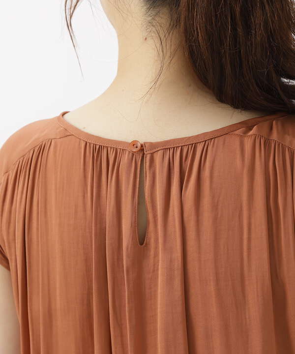 割繊サテンギャザーワンピース Natural Beauty Basic サンエービーディーオンラインストア Sanei Online Store