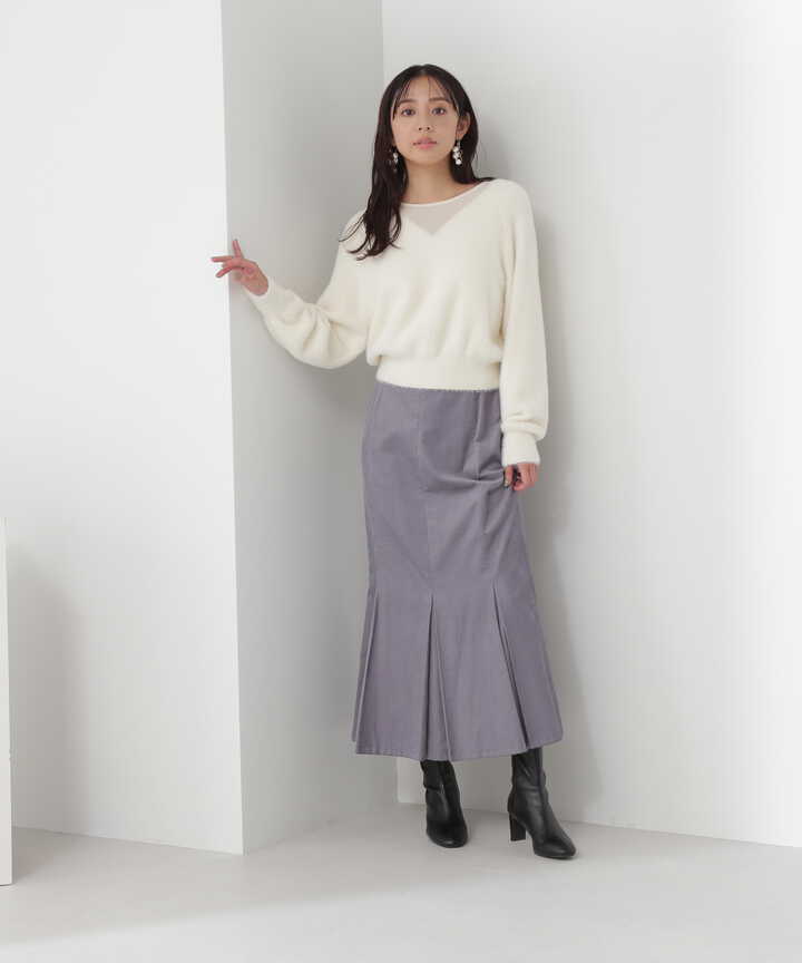 ブルー