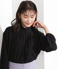 ハイネックタックボリュームブラウス