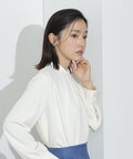 フロントタックフローブラウス