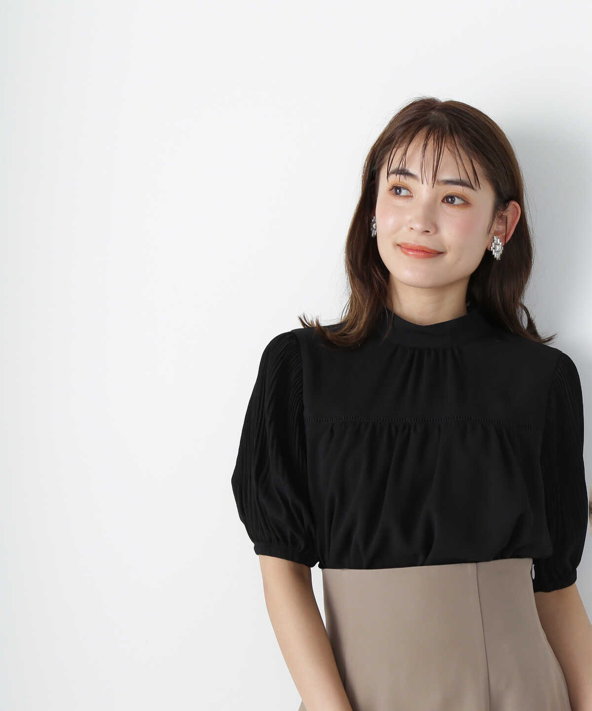 楊柳ハシゴレースブラウス