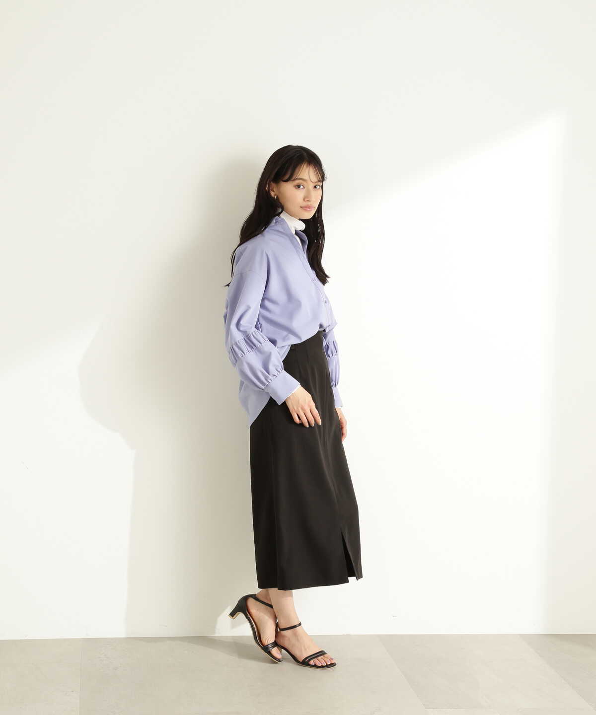 バックルディテールストレートスカート