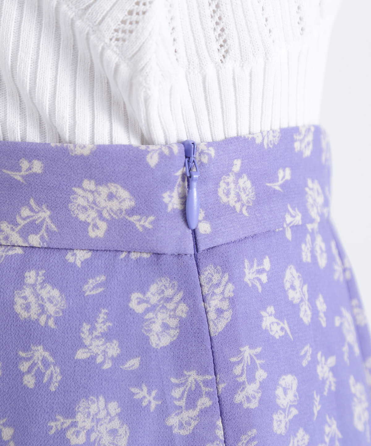 エスカルゴ花柄シフォンスカート