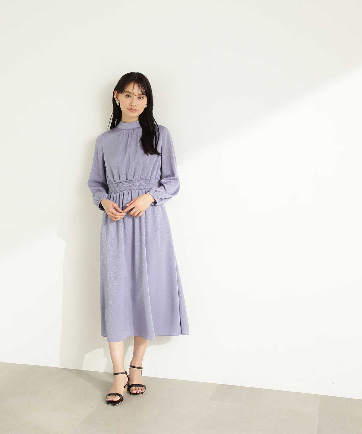 【bdONLINE限定色：ブルーラベンダー】ジャガードシャーリングワンピース
