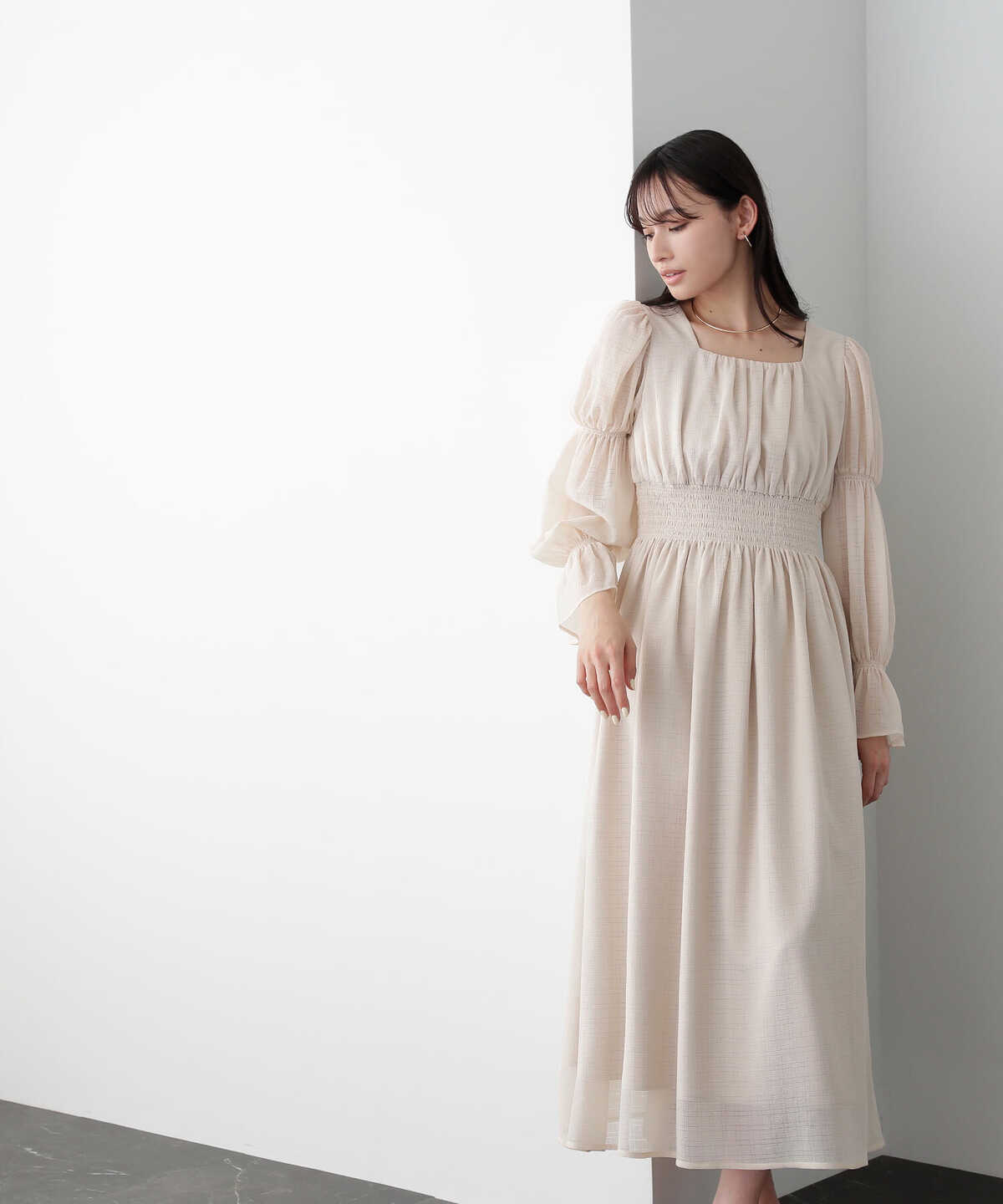 【京都ポルタ店・bdONLINE限定色：ピンク】スクエアネックシャーリングワンピース