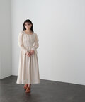 【京都ポルタ店・bdONLINE限定色：ピンク】スクエアネックシャーリングワンピース