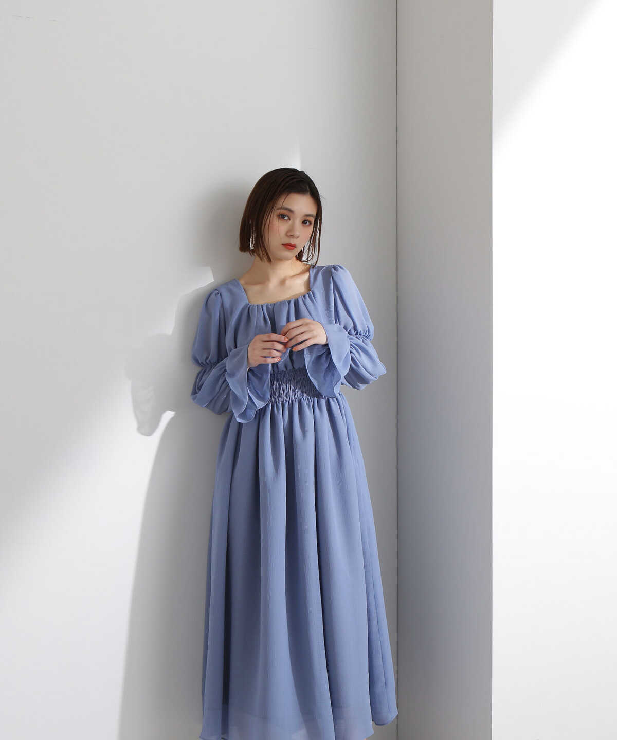 【京都ポルタ店・bdONLINE限定色：ピンク】スクエアネックシャーリングワンピース
